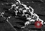 Standbild Fußballspiel Atlanta Georgia USA, 1956, aus Sekunde 18 historischem Filmmaterial Videoclip 65675069735
