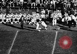 Standbild Fußballspiel Atlanta Georgia USA, 1956, aus Sekunde 32 historischem Filmmaterial Videoclip 65675069735