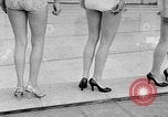 Standbild Mädchen Modell Los Angeles California USA, 1956, aus Sekunde 20 historischem Filmmaterial Videoclip 65675069738