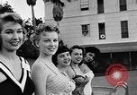 Standbild Mädchen Modell Los Angeles California USA, 1956, aus Sekunde 30 historischem Filmmaterial Videoclip 65675069738