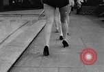Standbild Mädchen Modell Los Angeles California USA, 1956, aus Sekunde 36 historischem Filmmaterial Videoclip 65675069738