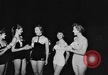 Standbild Mädchen Modell Los Angeles California USA, 1956, aus Sekunde 37 historischem Filmmaterial Videoclip 65675069738