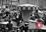 Immagine di Saint Nickolas Amsterdam Paesi Bassi, 1956, secondo 18 filmato di repertorio 65675069747