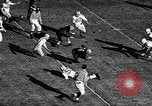 Immagine di American Football match Oregon United States USA, 1956, secondo 15 filmato di repertorio 65675069750