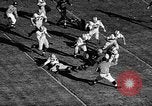 Immagine di American Football match Oregon United States USA, 1956, secondo 16 filmato di repertorio 65675069750