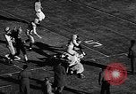 Immagine di American Football match Oregon United States USA, 1956, secondo 19 filmato di repertorio 65675069750