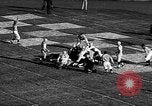 Immagine di American Football match Oregon United States USA, 1956, secondo 26 filmato di repertorio 65675069750