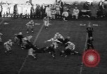 Immagine di American Football match Oregon United States USA, 1956, secondo 36 filmato di repertorio 65675069750