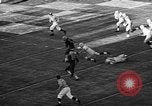 Immagine di American Football match Oregon United States USA, 1956, secondo 50 filmato di repertorio 65675069750