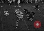 Immagine di American Football match Oregon United States USA, 1956, secondo 59 filmato di repertorio 65675069750