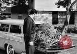 Immagine di Legame di risparmio United States USA, 1956, secondo 22 filmato di repertorio 65675069752