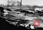 Immagine di Arresto del velivolo Parigi Francia, 1957, secondo 22 filmato di repertorio 65675069754