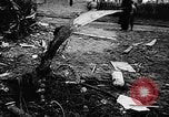 Immagine di Arresto del velivolo Parigi Francia, 1957, secondo 25 filmato di repertorio 65675069754