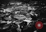 Standbild Boat Show Seattle Washington USA, 1957, aus Sekunde 8 historischem Filmmaterial Videoclip 65675069759