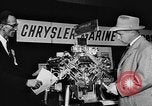 Standbild Boat Show Seattle Washington USA, 1957, aus Sekunde 13 historischem Filmmaterial Videoclip 65675069759