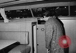 Standbild Boat Show Seattle Washington USA, 1957, aus Sekunde 29 historischem Filmmaterial Videoclip 65675069759