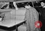 Standbild Boat Show Seattle Washington USA, 1957, aus Sekunde 35 historischem Filmmaterial Videoclip 65675069759