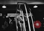 Standbild Boat Show Seattle Washington USA, 1957, aus Sekunde 38 historischem Filmmaterial Videoclip 65675069759