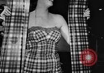 Standbild Boat Show Seattle Washington USA, 1957, aus Sekunde 47 historischem Filmmaterial Videoclip 65675069759