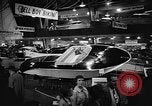 Standbild Boat Show Seattle Washington USA, 1957, aus Sekunde 55 historischem Filmmaterial Videoclip 65675069759