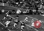 Standbild American Football Match New York United States USA, 1957, aus Sekunde 18 historischem Filmmaterial Videoclip 65675069761