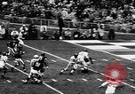 Standbild American Football Match New York United States USA, 1957, aus Sekunde 19 historischem Filmmaterial Videoclip 65675069761