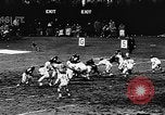 Standbild American Football Match New York United States USA, 1957, aus Sekunde 25 historischem Filmmaterial Videoclip 65675069761