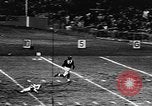 Standbild American Football Match New York United States USA, 1957, aus Sekunde 34 historischem Filmmaterial Videoclip 65675069761