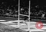 Standbild American Football Match New York United States USA, 1957, aus Sekunde 36 historischem Filmmaterial Videoclip 65675069761