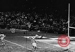 Standbild American Football Match New York United States USA, 1957, aus Sekunde 47 historischem Filmmaterial Videoclip 65675069761