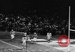 Standbild American Football Match New York United States USA, 1957, aus Sekunde 52 historischem Filmmaterial Videoclip 65675069761