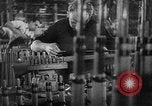 Standbild Deutsche Rüstungsproduktion Deutschland, 1941, aus Sekunde 54 historischem Filmmaterial Videoclip 65675069773