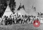 Image Native American Indian Conference sur la langue des signes Montana United States USA, 1931, de la seconde 25 séquences d'archives historiques vidéo 65675069788