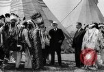 Image Native American Indian Conference sur la langue des signes Montana United States USA, 1931, de la seconde 45 séquences d'archives historiques vidéo 65675069788