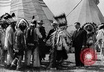 Image Native American Indian Conference sur la langue des signes Montana United States USA, 1931, de la seconde 46 séquences d'archives historiques vidéo 65675069788