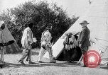 Image Native American Indian Conference sur la langue des signes Montana United States USA, 1931, de la seconde 58 séquences d'archives historiques vidéo 65675069788