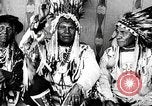 Image Indian sign language Montana United States USA, 1931, de la seconde 44 séquences d'archives historiques vidéo 65675069789
