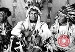 Image Indian sign language Montana United States USA, 1931, de la seconde 53 séquences d'archives historiques vidéo 65675069789
