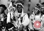 Image Indian sign language Montana United States USA, 1931, de la seconde 57 séquences d'archives historiques vidéo 65675069789