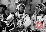 Image Indian sign language Montana United States USA, 1931, de la seconde 60 séquences d'archives historiques vidéo 65675069789