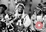 Image Indian sign language Montana United States USA, 1931, de la seconde 61 séquences d'archives historiques vidéo 65675069789