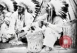 Immagine di Indian la lingua dei segni Montana United States USA, 1931, secondo 7 filmato di repertorio 65675069794