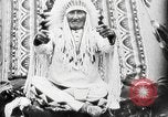 Immagine di Indian la lingua dei segni Montana United States USA, 1931, secondo 32 filmato di repertorio 65675069794