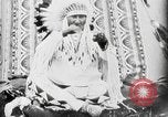 Immagine di Indian la lingua dei segni Montana United States USA, 1931, secondo 39 filmato di repertorio 65675069794