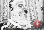 Immagine di Indian la lingua dei segni Montana United States USA, 1931, secondo 40 filmato di repertorio 65675069794