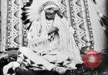 Immagine di Indian la lingua dei segni Montana United States USA, 1931, secondo 43 filmato di repertorio 65675069794