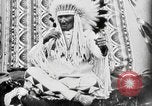 Immagine di Indian la lingua dei segni Montana United States USA, 1931, secondo 46 filmato di repertorio 65675069794