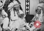 Immagine di Indian la lingua dei segni Montana United States USA, 1931, secondo 15 filmato di repertorio 65675069795