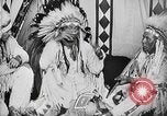 Immagine di Indian la lingua dei segni Montana United States USA, 1931, secondo 20 filmato di repertorio 65675069795