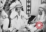 Immagine di Indian la lingua dei segni Montana United States USA, 1931, secondo 39 filmato di repertorio 65675069795